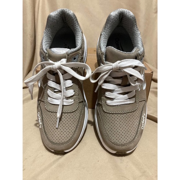 Women's GDEFY Orion Athletic Shoes Size 7W - Picture 3 of 9